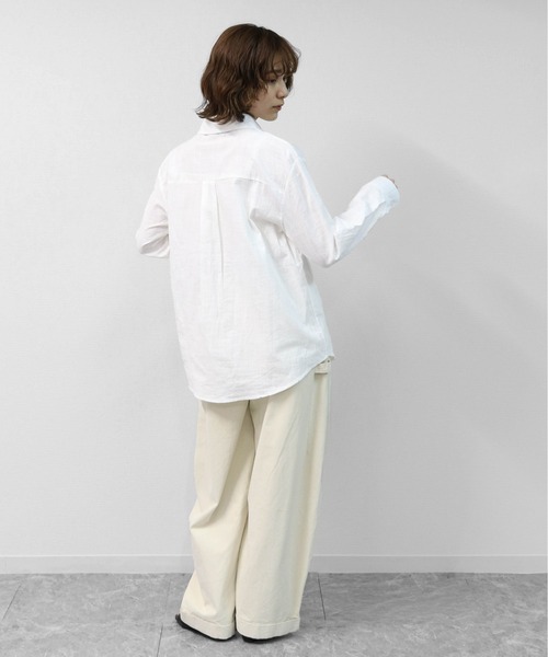 THE CELL.(ザセルドット)の「テンセルリネン BIGシャツ TENCEL LINEN OVERSIZED SHIRT(シャツ/ブラウス・レディース・オフホワイト/ブラック/アイボリー・FREE)」の11枚目の写真