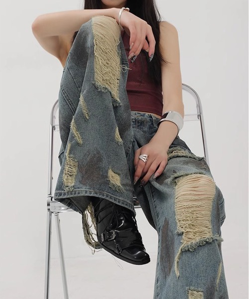 WESTSEA(ウエストシー)の「ダメージデニムパンツ ルーズシルエット ヴィンテージ加工 クラッシュデニム(デニムパンツ・レディース・ブルー・M/L)」の8枚目の写真