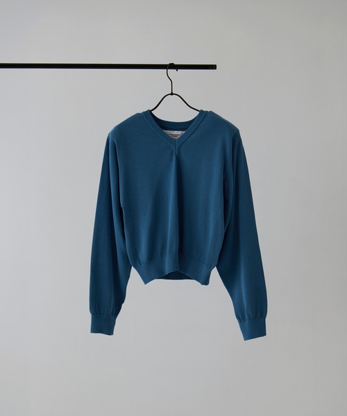 JANE SMITH / JOHN SMITH（ジェーンスミスジョンスミス）の「[JANE SMITH/ジェーン・スミス]16G V NECK SHOULDER PAD PULLOVER（ニット/セーター・レディース・ブルー/レッド・38）」の2枚目の写真
