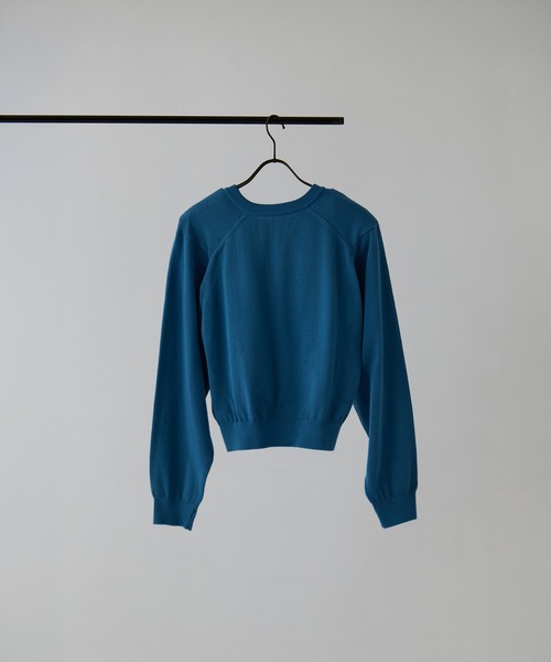 JANE SMITH / JOHN SMITH（ジェーンスミスジョンスミス）の「[JANE SMITH/ジェーン・スミス]16G V NECK SHOULDER PAD PULLOVER（ニット/セーター・レディース・ブルー/レッド・38）」の4枚目の写真