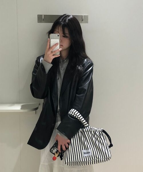 MACNI（マクニ）の「TERRY STRING PUFFY BAG NAVY（トートバッグ・レディース・ネイビー・FREE）」の7枚目の写真