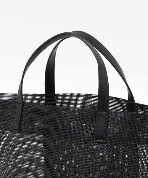 UNITED ARROWS(ユナイテッドアローズ)の「コンビ メッシュ トートバッグ M(トートバッグ・レディース・ブラック/グレー系/ネイビー/ベージュ・FREE)」の10枚目の写真