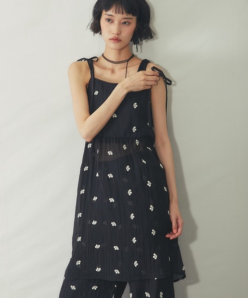 ANOTHER S(アナザーエス)の「【セットアップ対応】小花刺繍キャミワンピース(Tシャツ/カットソー・レディース・ブラック/オフホワイト・M)」の8枚目の写真