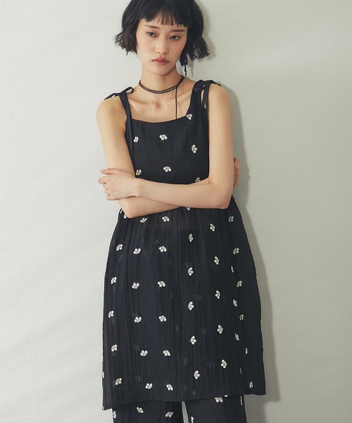 ANOTHER S(アナザーエス)の「【セットアップ対応】小花刺繍キャミワンピース(Tシャツ/カットソー・レディース・ブラック/オフホワイト・M)」の14枚目の写真