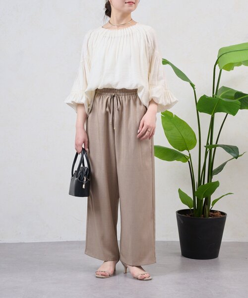 Jena espace merveilleux(ジェナ エスパスメルヴェイユ)の「イージーギャザーパンツ(デニムパンツ・レディース・アイボリー/ネイビー/ベージュ・FREE)」の19枚目の写真