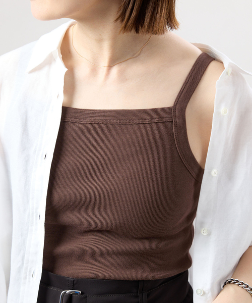 IENA(イエナ)の「《UVカット》テレコストレッチスクエアキャミソール(キャミソール・レディース・ブラウン/ホワイト/ベージュ・FREE)」の8枚目の写真