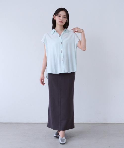 SOYEN(ソイエン)の「2WAYトリプルボタンカシュクールシアーフレンチスリーブシャツ アシンメトリー(シャツ/ブラウス・レディース・ブルー/ホワイト・F)」の6枚目の写真