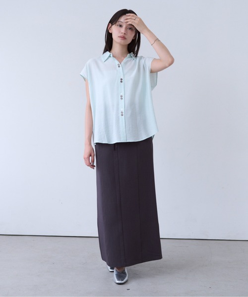 SOYEN(ソイエン)の「2WAYトリプルボタンカシュクールシアーフレンチスリーブシャツ アシンメトリー(シャツ/ブラウス・レディース・ブルー/ホワイト・F)」の17枚目の写真