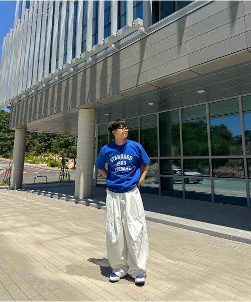 1989STANDARD(1989スタンダード)の「STANDARD ARCH クールコットンオーバーサイズ半袖 (SISSTD-0254)(Tシャツ/カットソー・メンズ・ブラック/ブルー/ホワイト/ネイビー・MEDIUM/LARGE/X-LARGE)」の13枚目の写真