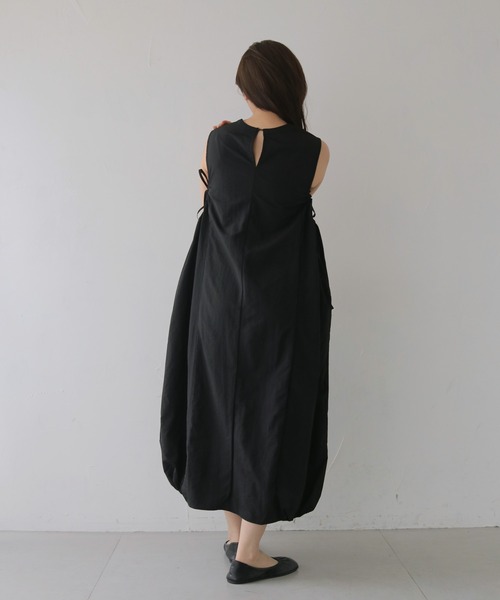 cheriella(シェリエラ)の「【cheriella】バルーンシルエットノースリーブワンピース BALLOON SILHOUETTE SLEEVELESS DRESS(ワンピース・レディース・ライトベージュ/ブラック・FREE)」の10枚目の写真