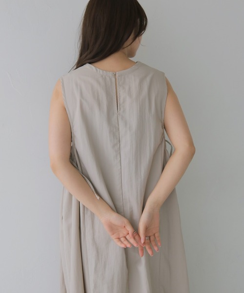 cheriella(シェリエラ)の「【cheriella】バルーンシルエットノースリーブワンピース BALLOON SILHOUETTE SLEEVELESS DRESS(ワンピース・レディース・ライトベージュ/ブラック・FREE)」の21枚目の写真