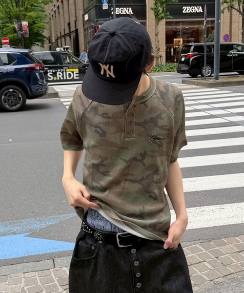 kutir(クティール)の「HENLEY NECK ASSORTED RAGLAN SHORT SLEEVE THERMAL/ヘンリーネックアソートラグラン半袖サーマル(Tシャツ/カットソー・メンズ・ブラック/カーキ/杢グレー/ブラック系1/ネイビー/ブラック系・MEDIUM/LARGE)」の5枚目の写真