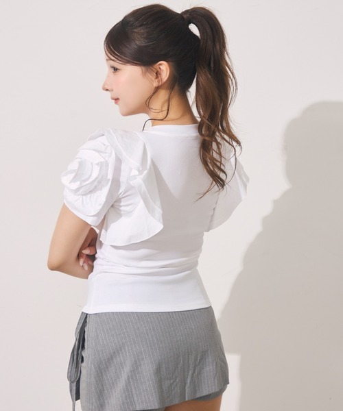 Noelie（ノエリー）の「ローズギャザースリーブTee（Tシャツ/カットソー・レディース・ホワイト/ブラック・FREE）」の6枚目の写真