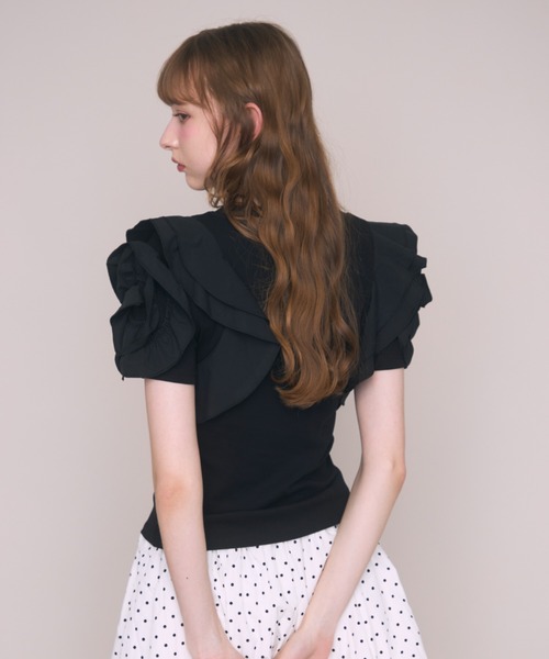Noelie（ノエリー）の「ローズギャザースリーブTee（Tシャツ/カットソー・レディース・ホワイト/ブラック・FREE）」の18枚目の写真