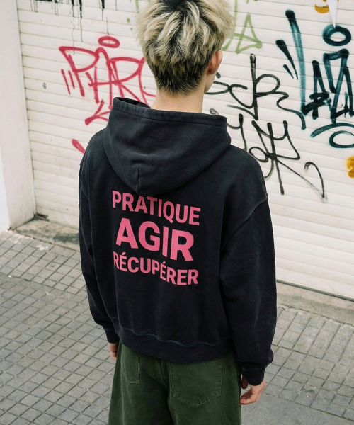 LENGAGEMENT（ランガージュマン）の「AGIR Salt-Washed Crop Hooded T-Shirt (Black)（パーカー・レディース・ブラック・1/2）」の2枚目の写真