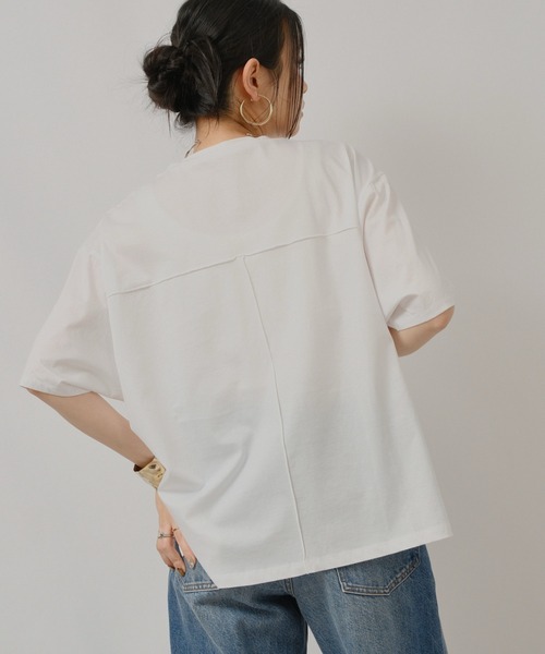 palm RICHE(ポームリシュ)の「ビジュー付プリントメローT(Tシャツ/カットソー・レディース・ホワイト/パープル系その他/ブラック・M)」の6枚目の写真
