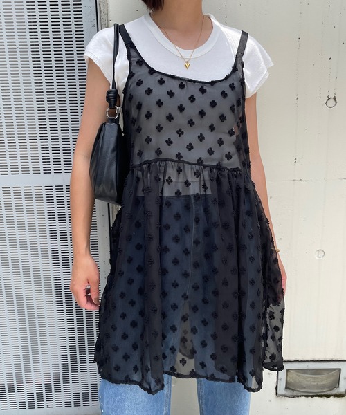 ROGER AND RAW(ロジャーアンドロウ)の「花柄ジャガード シアーキャミチュニック(キャミソール・レディース・ホワイト/ブラック・FREE)」の12枚目の写真