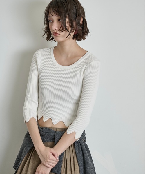 THE YOn(ザヨン)の「スカラップヘムクロップドリブニットトップス(ニット/セーター・レディース・ブラック/ラベンダー/ブラウン/アイボリー・FREE)」の10枚目の写真