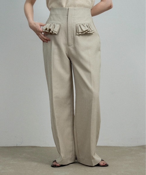 lawgy(ラウジー)の「flap frill straight silhouette pants / フラップフリルストレートシルエットパンツ(その他パンツ・レディース・ベージュ系/ミックスグレー・SMALL/FREE)」の5枚目の写真