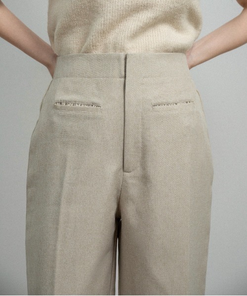 lawgy(ラウジー)の「flap frill straight silhouette pants / フラップフリルストレートシルエットパンツ(その他パンツ・レディース・ベージュ系/ミックスグレー・SMALL/FREE)」の11枚目の写真