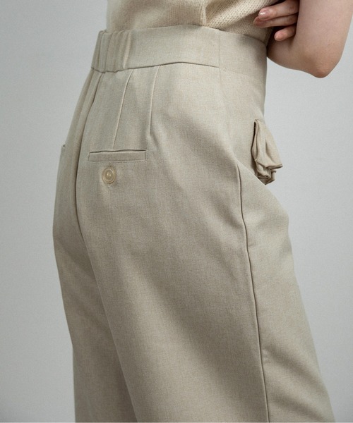 lawgy(ラウジー)の「flap frill straight silhouette pants / フラップフリルストレートシルエットパンツ(その他パンツ・レディース・ベージュ系/ミックスグレー・SMALL/FREE)」の12枚目の写真