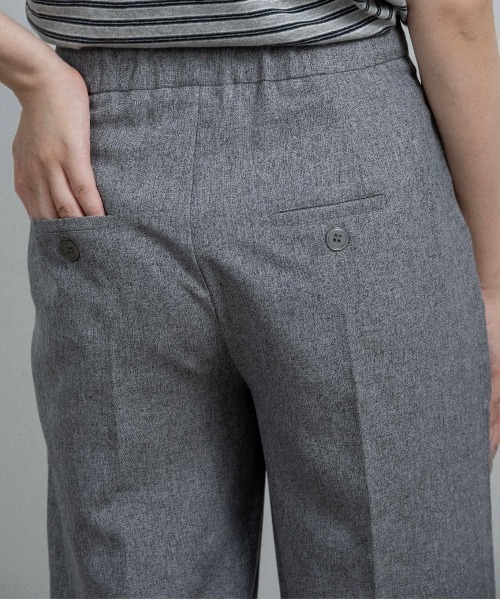 lawgy(ラウジー)の「flap frill straight silhouette pants / フラップフリルストレートシルエットパンツ(その他パンツ・レディース・ベージュ系/ミックスグレー・SMALL/FREE)」の18枚目の写真