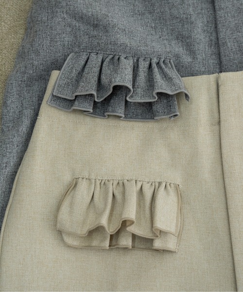 lawgy(ラウジー)の「flap frill straight silhouette pants / フラップフリルストレートシルエットパンツ(その他パンツ・レディース・ベージュ系/ミックスグレー・SMALL/FREE)」の20枚目の写真