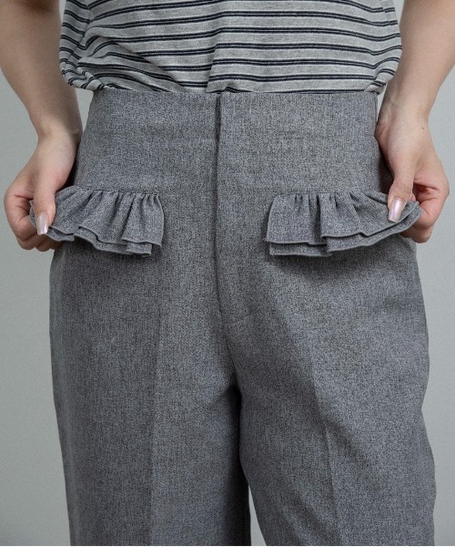 lawgy(ラウジー)の「flap frill straight silhouette pants / フラップフリルストレートシルエットパンツ(その他パンツ・レディース・ベージュ系/ミックスグレー・SMALL/FREE)」の16枚目の写真