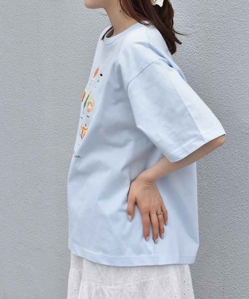 Bleu Bleuet（ブルーブルーエ）の「喫茶メニューロゴTシャツ（Tシャツ/カットソー・レディース・チャコール/ブルー/ホワイト・FREE）」の11枚目の写真