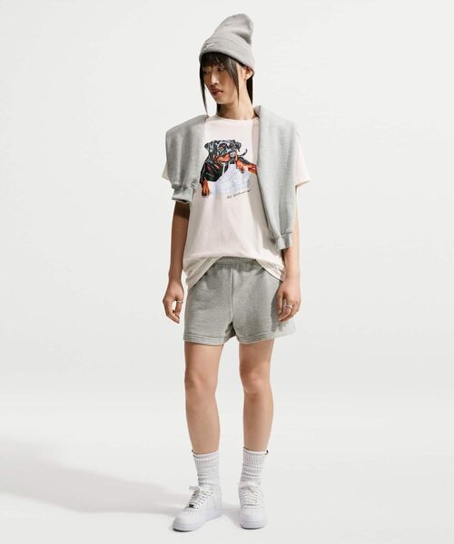 NIKE(ナイキ)の「ナイキ スポーツウェア クラシック ウィメンズ オーバーサイズド Tシャツ / Nike Sportswear Classic Women's Oversized T-Shirt IM6430-133 Sail(Tシャツ/カットソー・レディース・クリーム・S/L/M/XL/XS)」の13枚目の写真