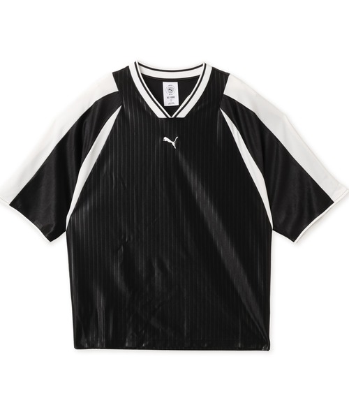 PUMA(プーマ)の「PUMA OVERSIZED FOOTBALL JERSEY / プーマ オーバーサイズド フットボール ジャージー(ジャージ・レディース・ブラック・L/M/S)」の3枚目の写真