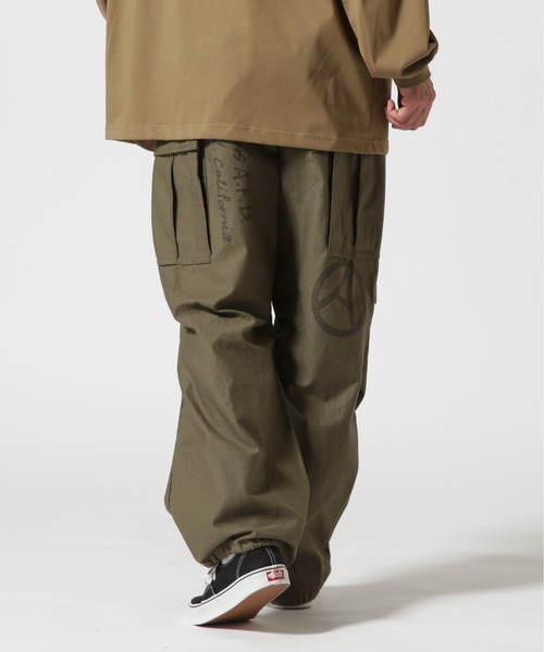 AVIREX(アヴィレックス)の「《WEB&DEPOT限定》M-65 FATIGUE PANTS CUSTOM / M-65 ファティーグ パンツ カスタム / AVIREX / アヴィレックス(カーゴパンツ・メンズ・インディゴブルー/オリーブ・XX-LARGE/X-LARGE/LARGE/MEDIUM/SMALL/X-SMALL)」の4枚目の写真