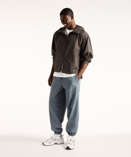NEW BALANCE(ニューバランス)の「NB GREY ジョガーパンツ(スウェットパンツ・メンズ・グレイッシュブルー/ブラック・MEDIUM/SMALL/XX-LARGE/X-LARGE/LARGE)」の14枚目の写真
