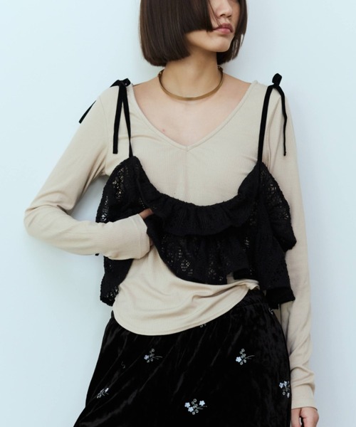 flaeu（フラユ）の「2WAY Lace Frill Bustier（キャミソール・レディース・ブラック/ホワイト・FREE）」の5枚目の写真