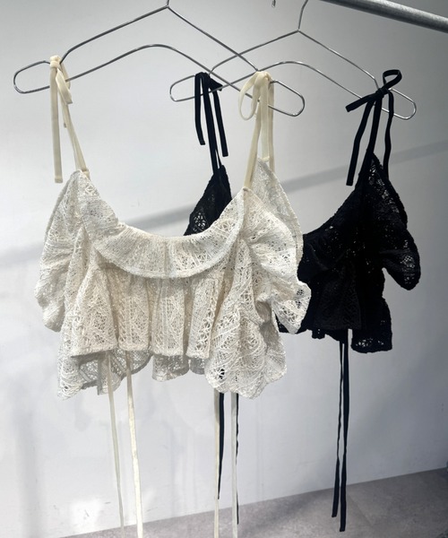 flaeu（フラユ）の「2WAY Lace Frill Bustier（キャミソール・レディース・ブラック/ホワイト・FREE）」の20枚目の写真