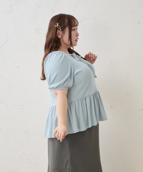 Louiosy(ルオシー)の「【Louiosy】【大きいサイズ】ラメドットテレコリブペプラムトップス(Tシャツ/カットソー・レディース・チャコールグレー/オフホワイト/ブルー・4L/3L/LL)」の12枚目の写真