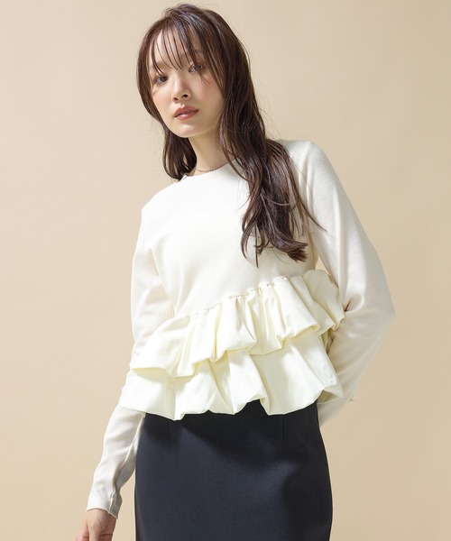 en CAnAF(エンカナフ)の「【大人可愛いシルエット】カットリブバルーンペプラムプルオーバー(Tシャツ/カットソー・レディース・ブラック/アイボリー/チャコールグレー/ブラック系1・フリー)」の5枚目の写真