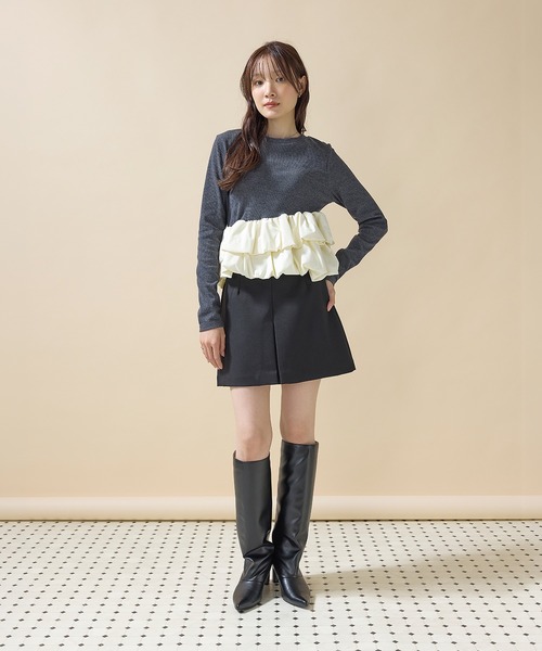 en CAnAF(エンカナフ)の「【大人可愛いシルエット】カットリブバルーンペプラムプルオーバー(Tシャツ/カットソー・レディース・ブラック/アイボリー/チャコールグレー/ブラック系1・フリー)」の10枚目の写真