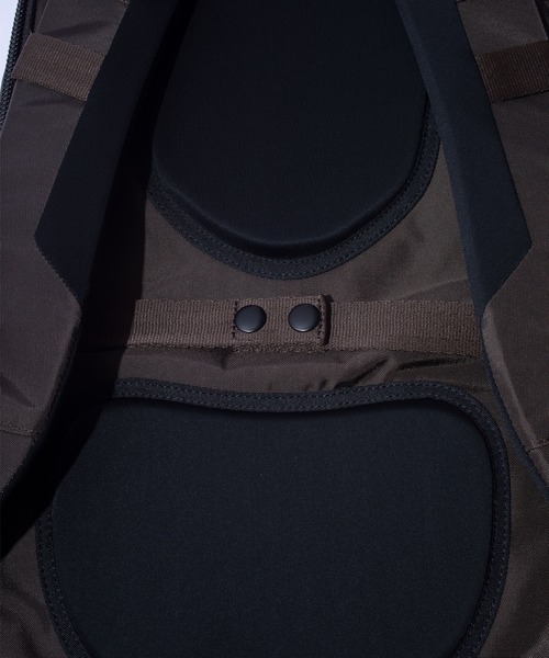 F/CE. (エフシーイー)の「F/CE. 420 re/cor DAYTRIP BP 2.0 / エフシーイー 420 レコー デイトリップ バックパック 2.0(バックパック/リュック・メンズ・ブラック・FREE)」の19枚目の写真