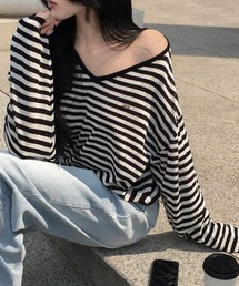 VネックTEEトップス
