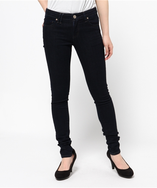 Moname（モナーム）の「■Moname   スキニーデニムパンツ   EMMA(エマ)/41161002（デニムパンツ・レディース・ダークインディゴブルー・26inch/23inch/24inch/25inch/27inch）」の3枚目の写真