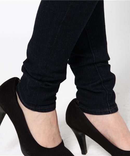 Moname（モナーム）の「■Moname   スキニーデニムパンツ   EMMA(エマ)/41161002（デニムパンツ・レディース・ダークインディゴブルー・26inch/23inch/24inch/25inch/27inch）」の12枚目の写真