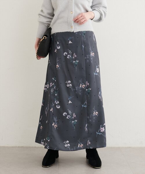 natural couture（ナチュラルクチュール）の「オリジナル花柄Aラインスカート（スカート・レディース・モカ/アイボリー/チャコールグレー・FREE）」の15枚目の写真