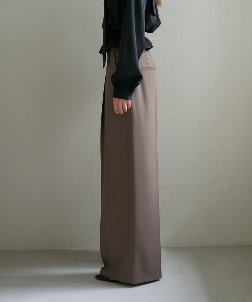 DEHEVE（デヘヴェ）の「Tailored Wide Slacks [Brown]（スラックス・レディース・ブラウン・SMALL/MEDIUM）」の3枚目の写真