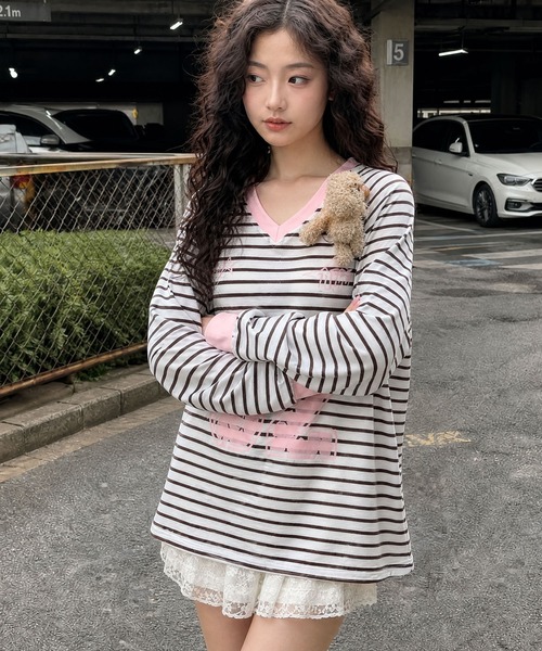 HOOK(フック)の「HOOK for girls ナンバーロゴ ボーダー Vネック オーバーサイズロンT(Tシャツ/カットソー・レディース・グレー・FREE)」の6枚目の写真