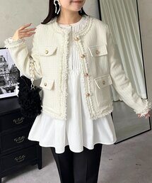 金ボタンツイードジャケット