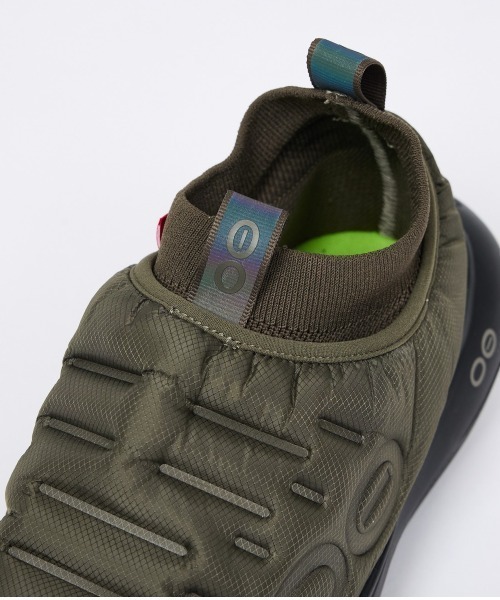 OOFOS(ウーフォス)の「【OOFOS / ウーフォス】Oomy Thermo Zen / ウーミー サーモ ゼン【OOFOS / ウーフォス】Oomy Thermo Zen / ウーミー サーモ ゼン(スニーカー・メンズ・ブラック/カーキ・26/27/28)」の13枚目の写真