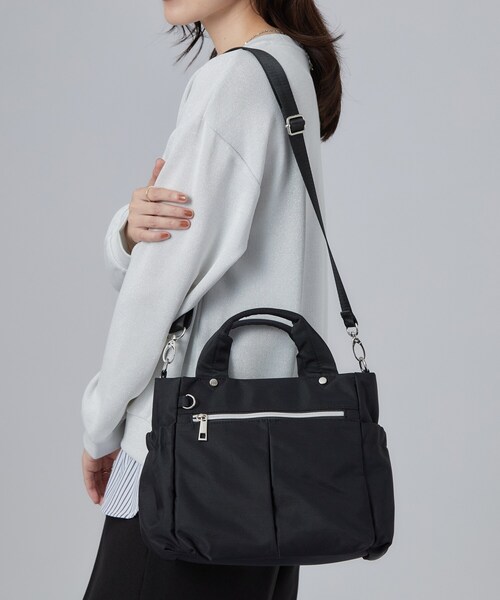 SHOO・LA・RUE(シューラルー)の「【撥水/2WAY】9ポケットトートバッグ(トートバッグ・レディース・ベージュ/ブラック/ライトパープル・00)」の8枚目の写真