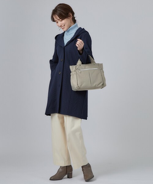SHOO・LA・RUE(シューラルー)の「【撥水/2WAY】9ポケットトートバッグ(トートバッグ・レディース・ベージュ/ブラック/ライトパープル・00)」の11枚目の写真