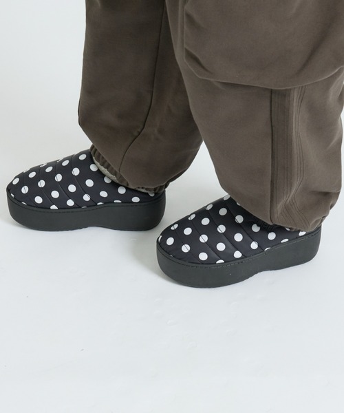 SUBU(スブ)の「【SUBU/スブ】PLATFORM 厚底/シルバー/ドット/ピンク/サンダル(スリッポン・レディース・ブラック系その他/ピンク/ブラック・1/0)」の11枚目の写真